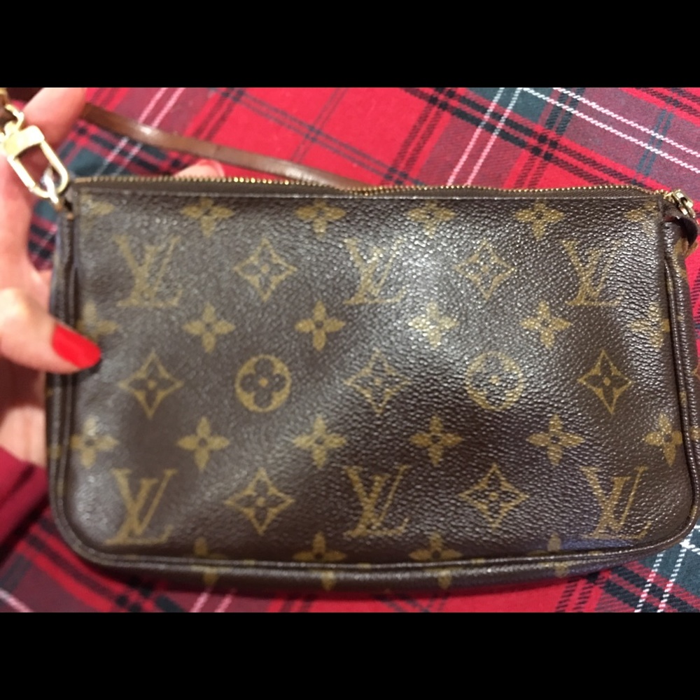 LOUIS VUITTON VINTAGE MONOGRAM CANVAS POUCHETTE